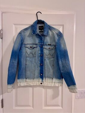 Vintage Wrangler Women's Blue Ombre Denim Jacket